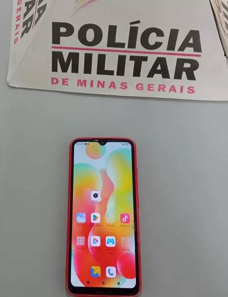 Polícia Militar prende autor de recepção e recupera celular furtado